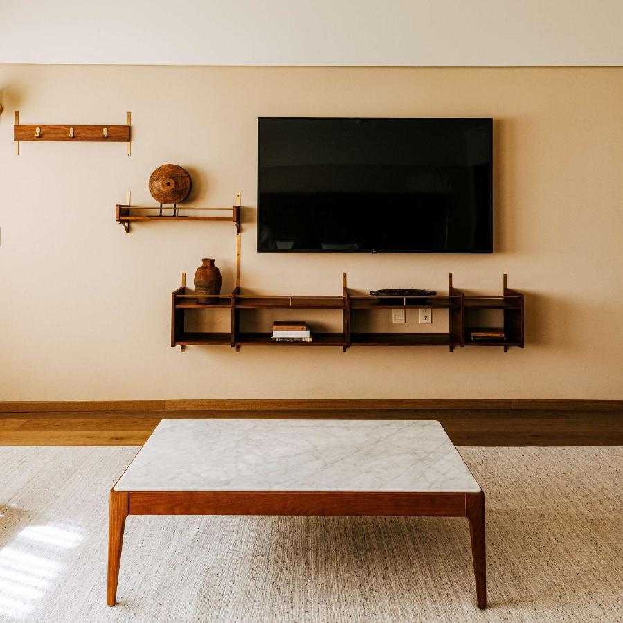 Hotel Costanero MGallery Montevideo Esterno foto A flat-screen television mounted on a wall