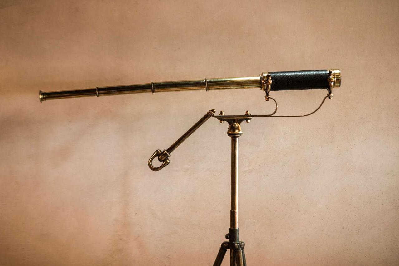 Hotel Costanero MGallery Montevideo Esterno foto A 19th-century French telescope